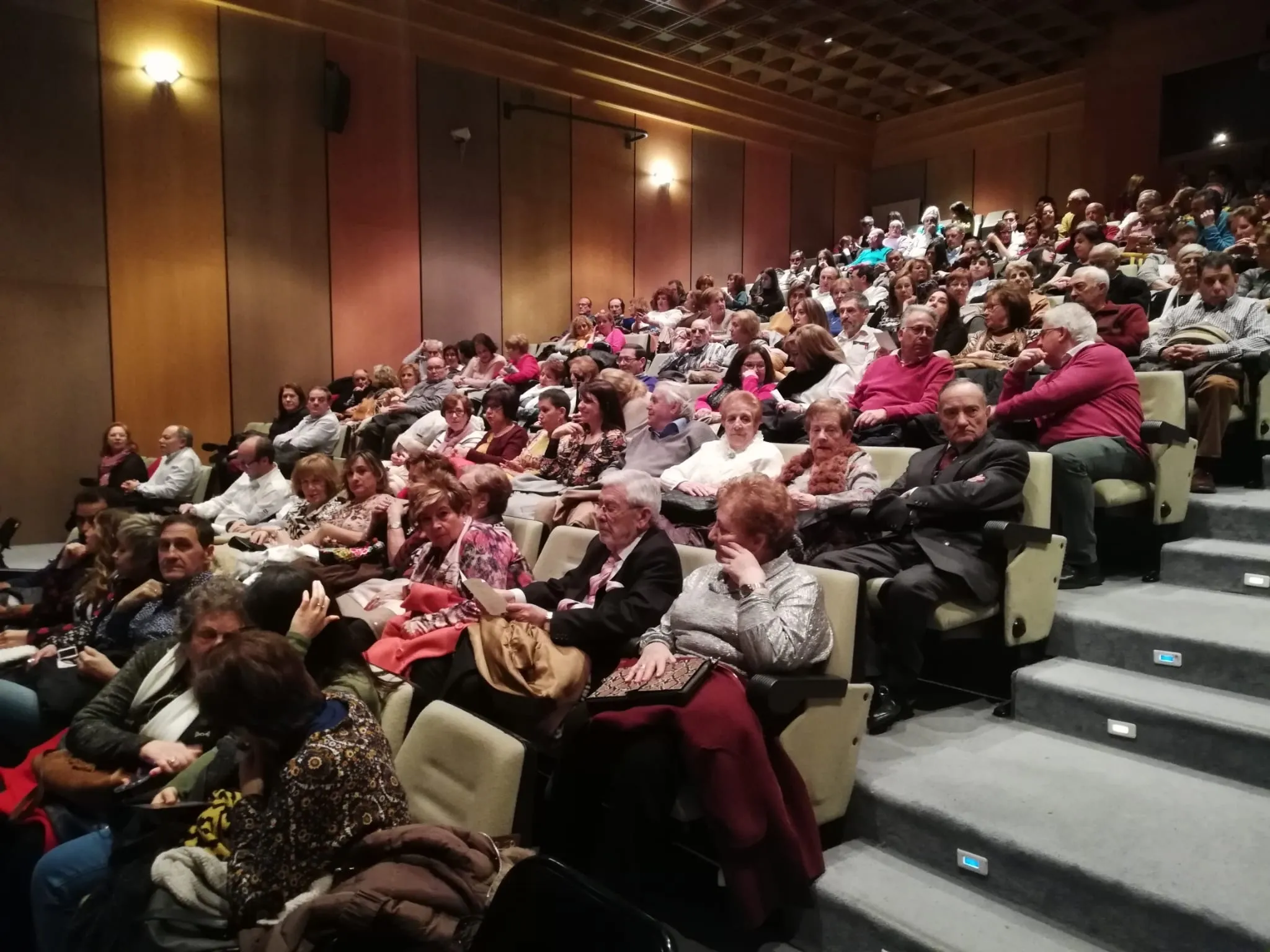 Foto 2 - Bienvenida al 2020 con un lleno en el teatro del CDS y el concierto de a&ntilde;o nuevo
