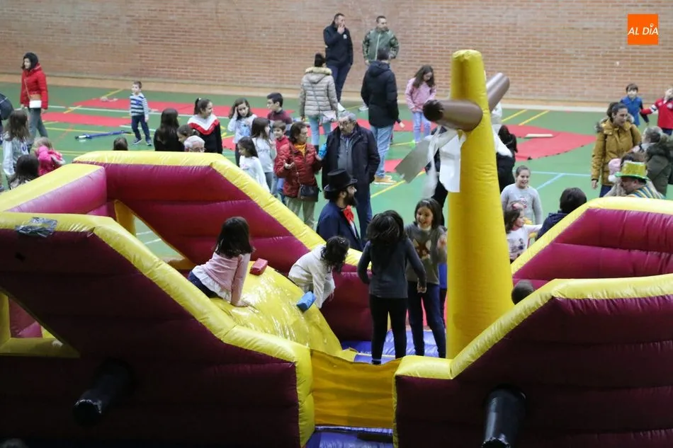 Foto 5 - Hinchables y juegos para disfrutar de las vacaciones navide&ntilde;as en Vitigudino  