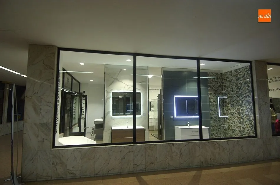 Foto 6 - SOPAM&nbsp;inaugura su exposici&oacute;n de material de ba&ntilde;o y construcci&oacute;n en pleno coraz&oacute;n de la Ciudad  