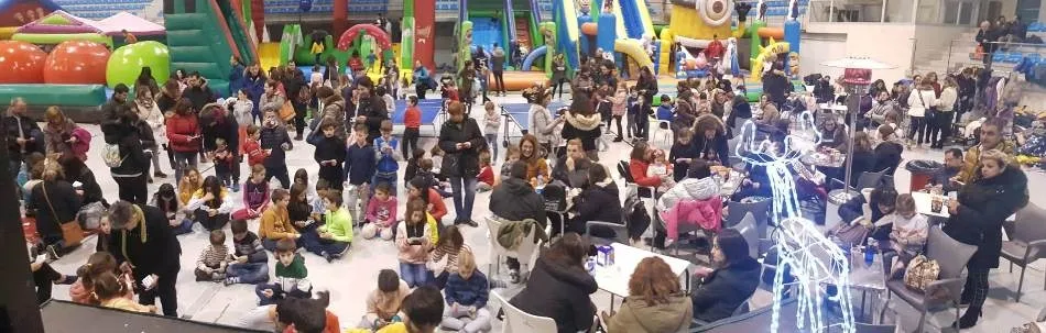 Gran éxito de la palomitada de Navilandia, que recibirá a los Reyes Magos este sábado  