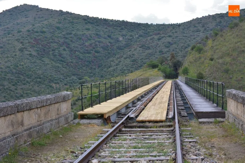 Foto 4 - La Diputaci&oacute;n abre un nuevo proceso para adjudicar el Camino de Hierro