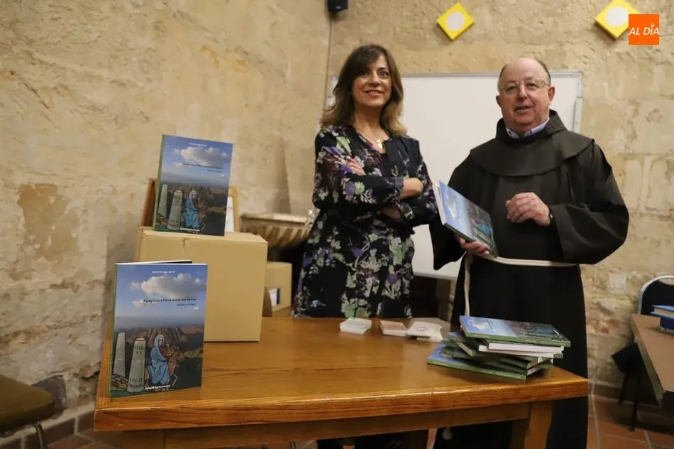 Enrique Bermejo, con su libro