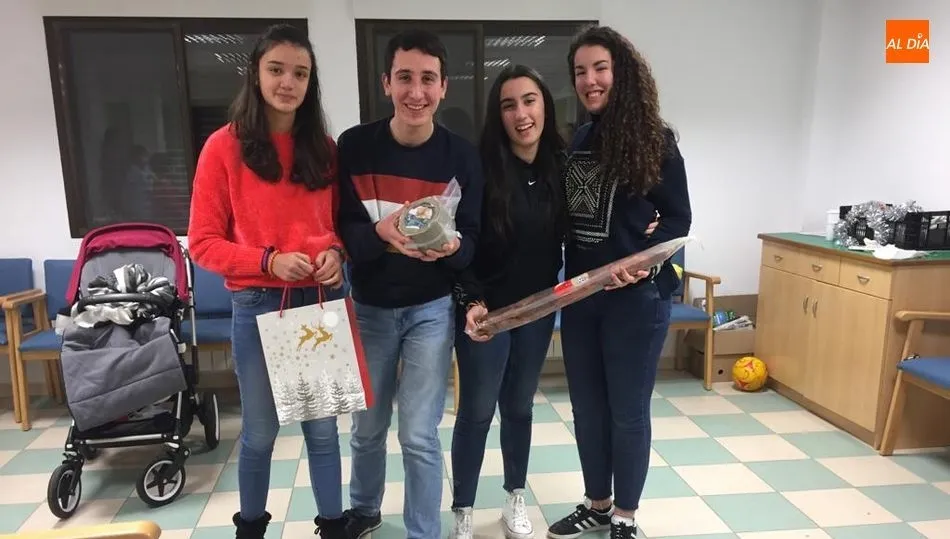 Vega, José Javier, Alejandra y Eva se proclamaban vencedores en el concurso de puzles en Villarino de los Aires