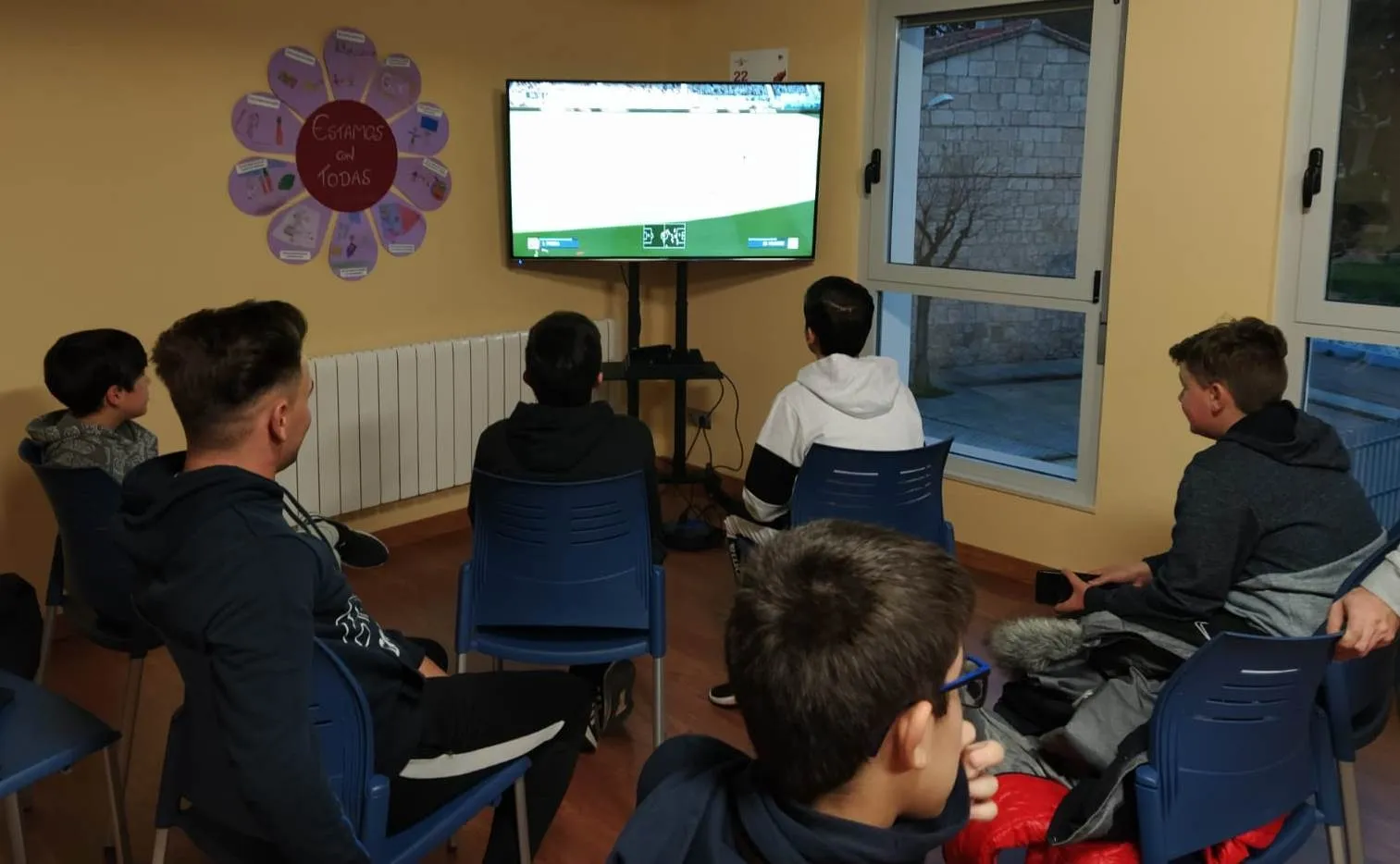 Foto 2 - Rodrigo Mart&iacute;n se lleva el Torneo de FIFA 2020 del Espacio i  