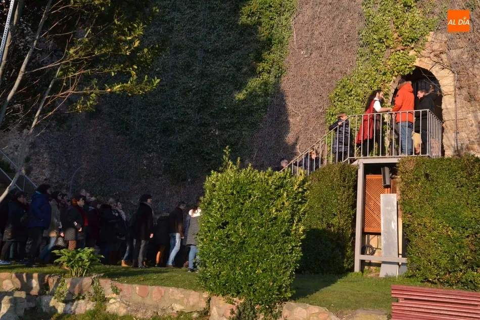 Foto 2 - El Parador disfruta de la primera visita teatralizada de 2020  