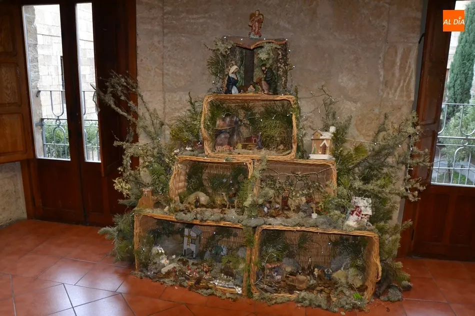 El original belén cesta a cesta de la Residencia Mixta Provincial  