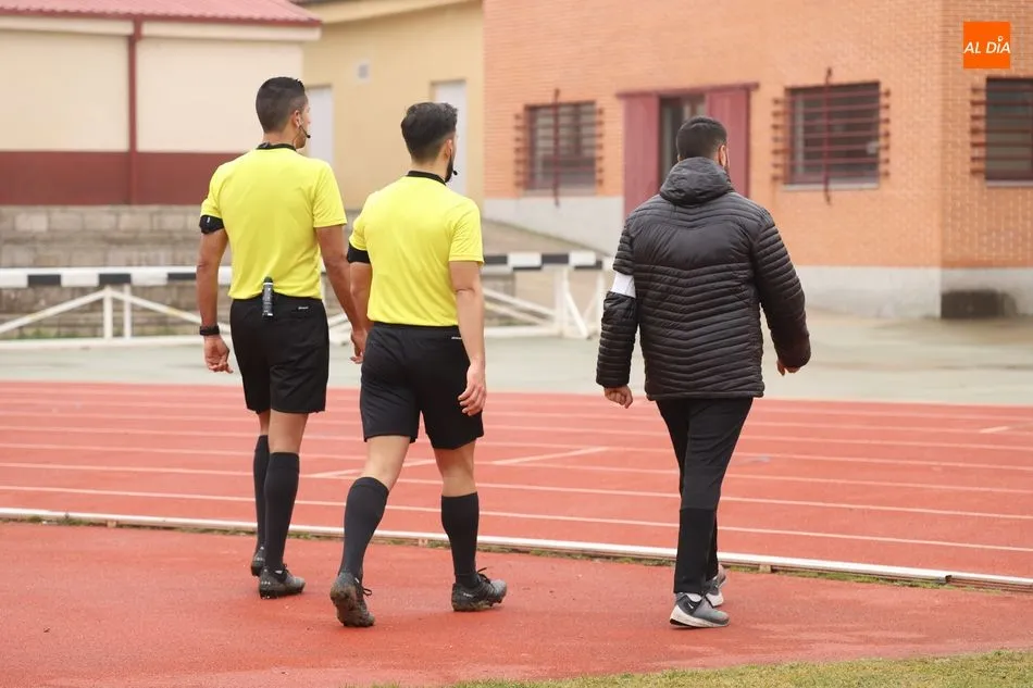 Foto 5 - Unionistas perdona al Leioa y acab&oacute; pag&aacute;ndolo en el &uacute;ltimo minuto (1-1)