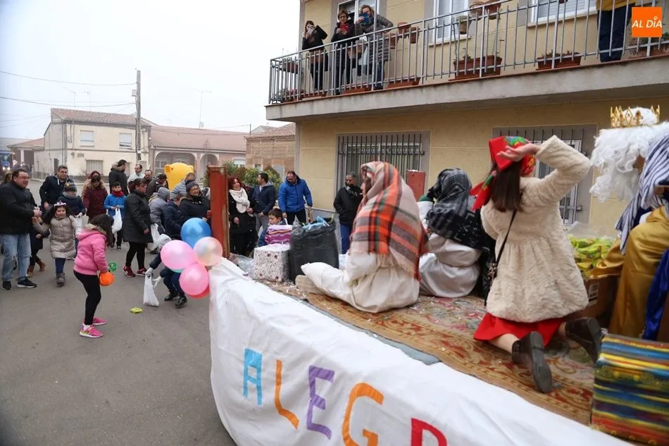 Foto 6 - Los Reyes Magos reparten ilusi&oacute;n en Babilafuente