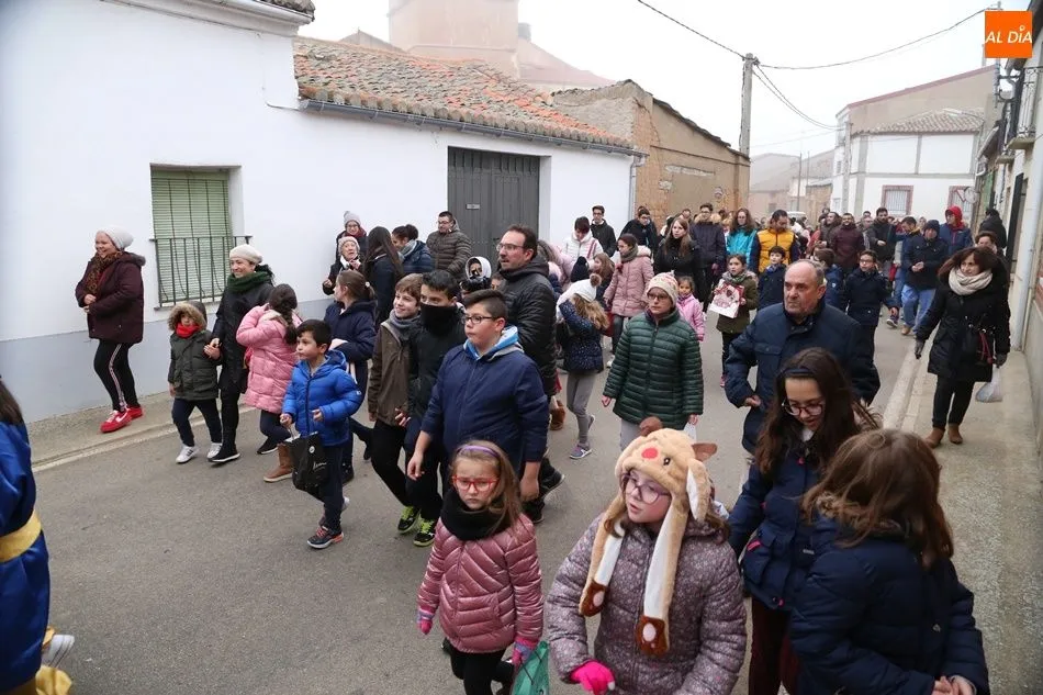 Foto 9 - Los Reyes Magos visitan Villoruela antes de su gran noche