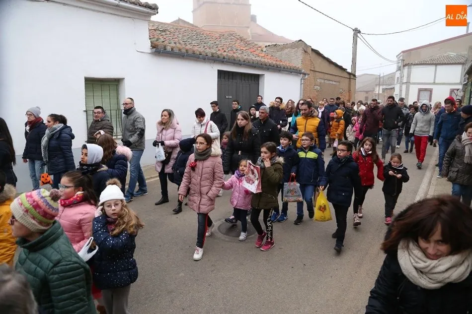 Foto 6 - Los Reyes Magos visitan Villoruela antes de su gran noche
