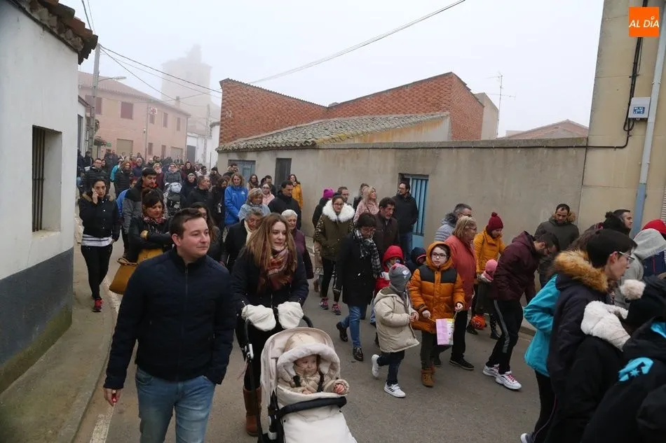 Foto 5 - Los Reyes Magos visitan Villoruela antes de su gran noche