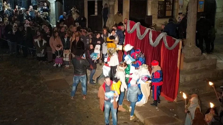 Foto 9 - Los Reyes Magos regalan ilusi&oacute;n en La Alberca