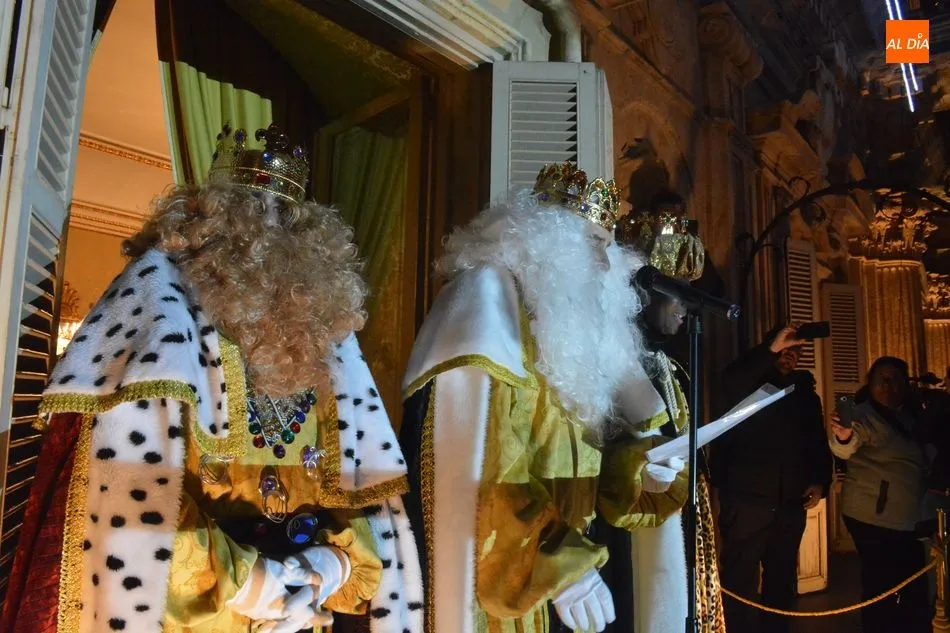 Foto 5 - Salamanca se llena de ilusi&oacute;n de padres y ni&ntilde;os con la Cabalgata de Reyes