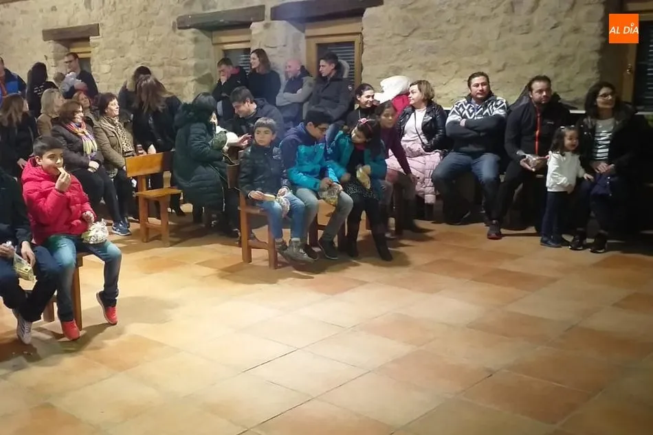 Foto 11 - Los Reyes de Oriente hacen las delicias de peque&ntilde;os y mayores en Cip&eacute;rez  