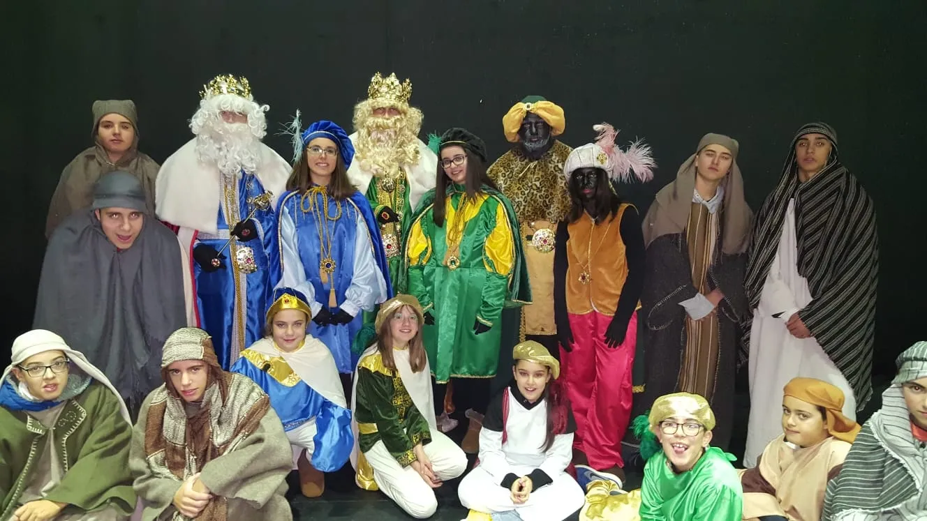 Foto 5 - Sancti-Sp&iacute;ritus se vuelca en la bienvenida a los Magos de Oriente