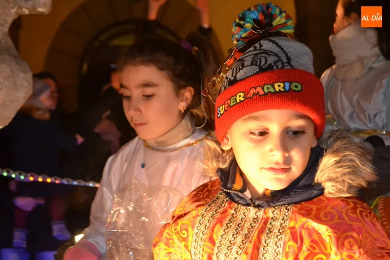 Foto 9 - Ilusi&oacute;n y nervios para dar la bienvenida a los Reyes Magos en su multitudinaria Cabalgata