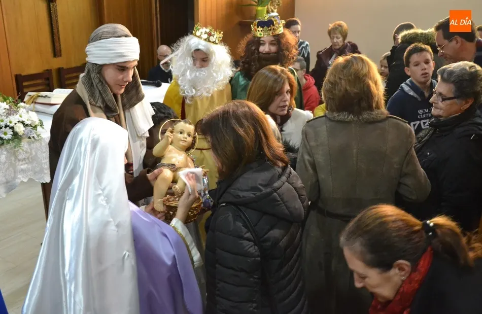 Foto 9 - El Colegio Misioneras llega al &ldquo;culmen&rdquo; de la Navidad pidiendo &ldquo;luz&rdquo; para el futuro...