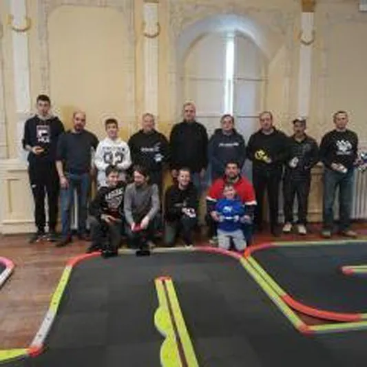 Foto 7 - Carreras y buen ambiente protagonizan la 5&ordf; Rosconada Mini Z