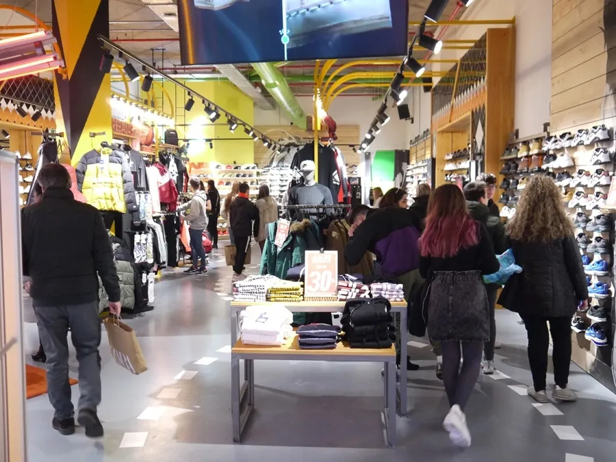 Foto 6 - El gasto medio por persona durante las rebajas es de 100 euros    &nbsp;  