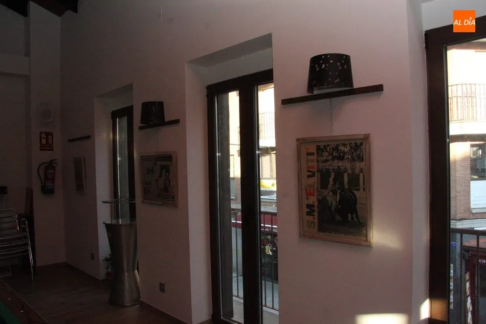 Foto 8 - El Trastero de Vitigudino acoge una exposici&oacute;n sobre la trayectoria art&iacute;stica de S. M. El Viti  