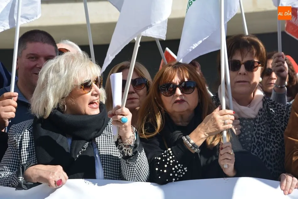 Manifestantes en una concentración anterior de CCOO, CSIF y UGT