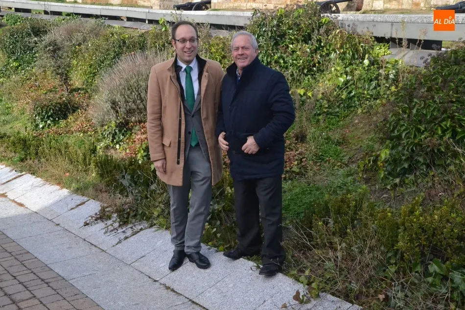 Foto 3 - Llega una cuadrilla de jardines de la Diputaci&oacute;n dedicada al arreglo de entornos patrimoniales  