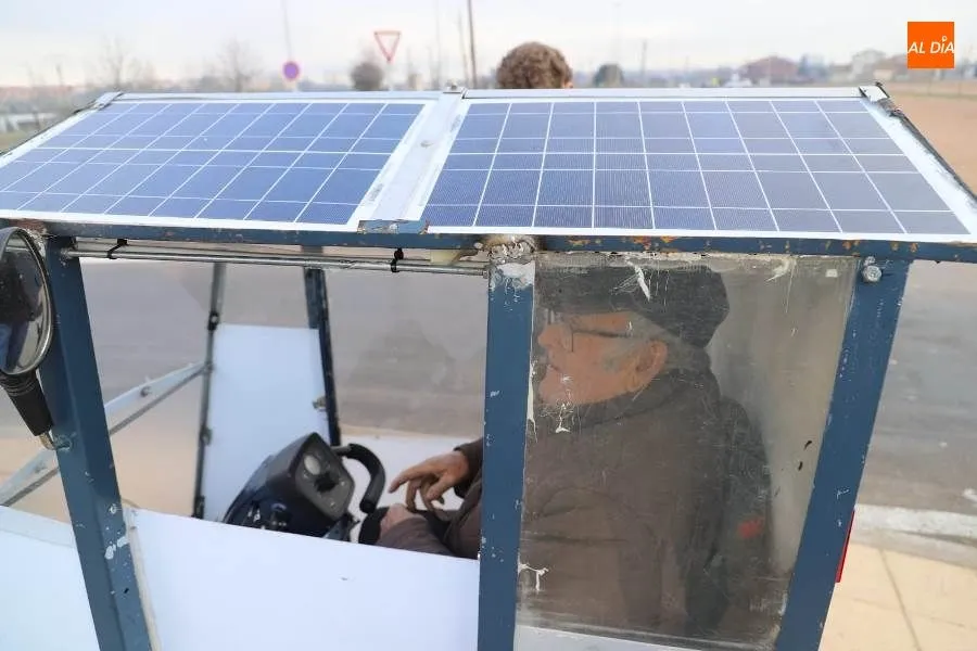 Foto 3 - Ingenier&iacute;a &lsquo;casera&rsquo; para evitar el fr&iacute;o en una silla de ruedas el&eacute;ctrica de Salamanca