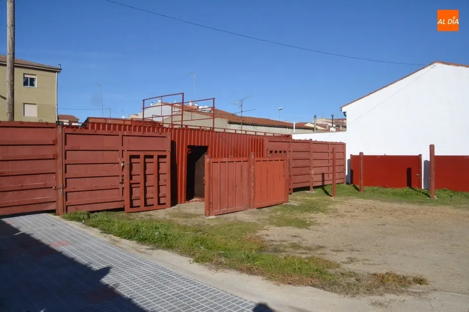Foto 4 - Instalados los toriles para la Capea del Toro de San Sebasti&aacute;n  