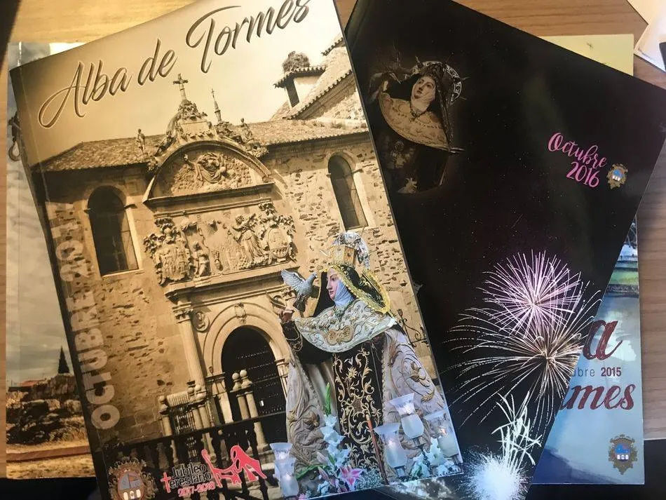 El libro de fiestas es uno de los atractivos del mes de octubre