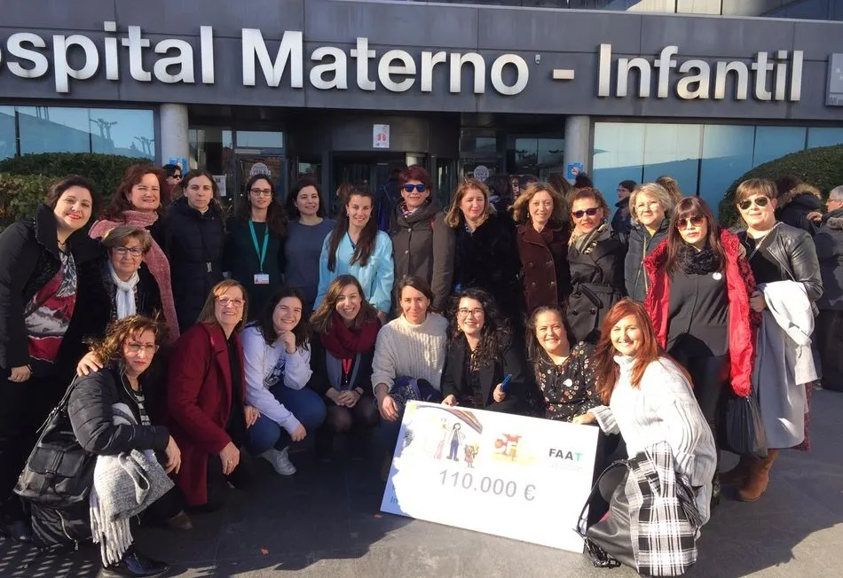 Foto 2 - M&aacute;s de 50 mujeres taxistas recaudan 110.000 euros para apoyar la investigaci&oacute;n del c&aacute;ncer...