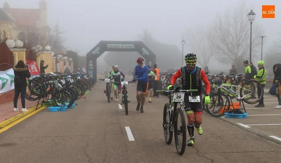 Participantes en el Duatlon Carrascal de Barregas - Peñasolana / Lydia González