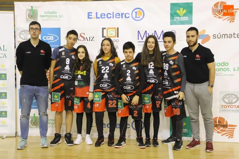 Foto 6 - El CB Tormes celebra la presentaci&oacute;n de su cantera con un triunfo sobre el ULE Basket Le&oacute;n (92-56)