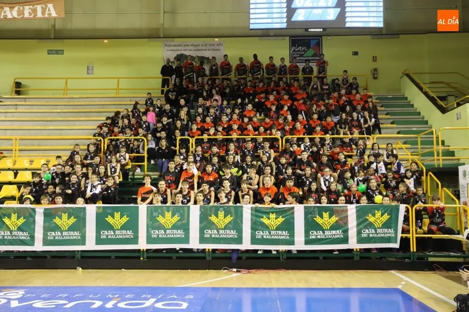 Foto de familia de la cantera / Lydia González