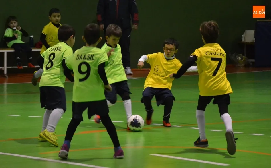 Foto 11 - La Liga de los m&aacute;s peques retoma su actividad tras las vacaciones navide&ntilde;as  