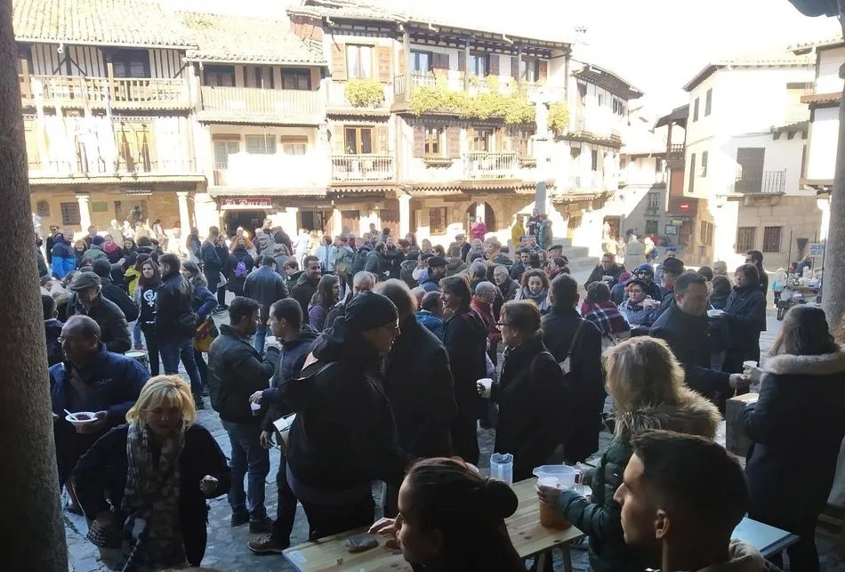 Foto 4 - La Alberca se llena de artistas tradicionales en un multitudinario encuentro