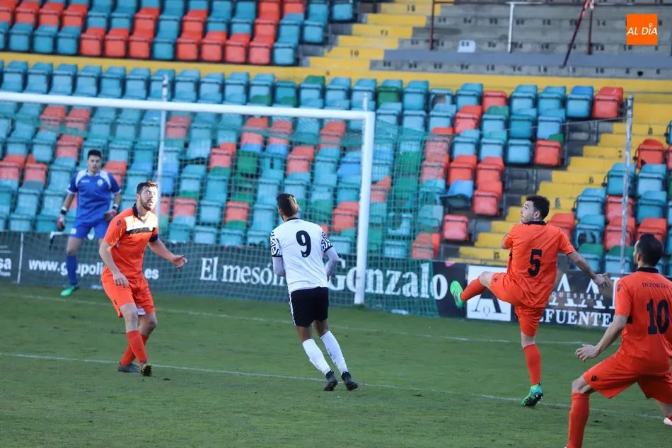 Foto 11 - Al Salamanca UDS &lsquo;B&rsquo; se le aparecen &lsquo;La Virgen&rsquo;&hellip; e Igor de Souza&nbsp;en contra (0-3)