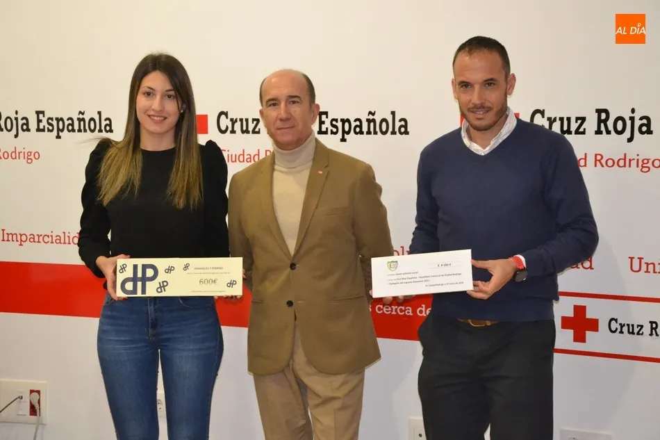 Cruz Roja recibe un total de 780€ de la San Silvestre Farinata 2019  