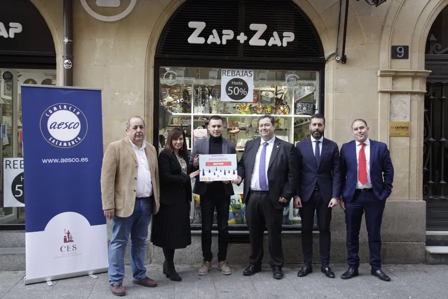 Foto 4 - Zap-Zap y Florister&iacute;a Bedunia,&nbsp;comercios ganadores del Concurso de Escaparates de Navidad&nbsp;  