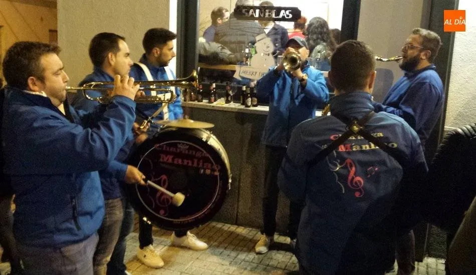 La Charanga Manliao animará la Capea del Toro de San Sebastián  