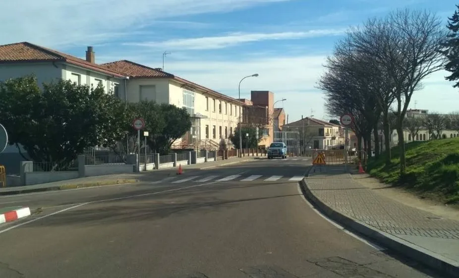 Foto 2 - Restablecida la normalidad en el tr&aacute;fico en la Avenida Conde de Foxa  