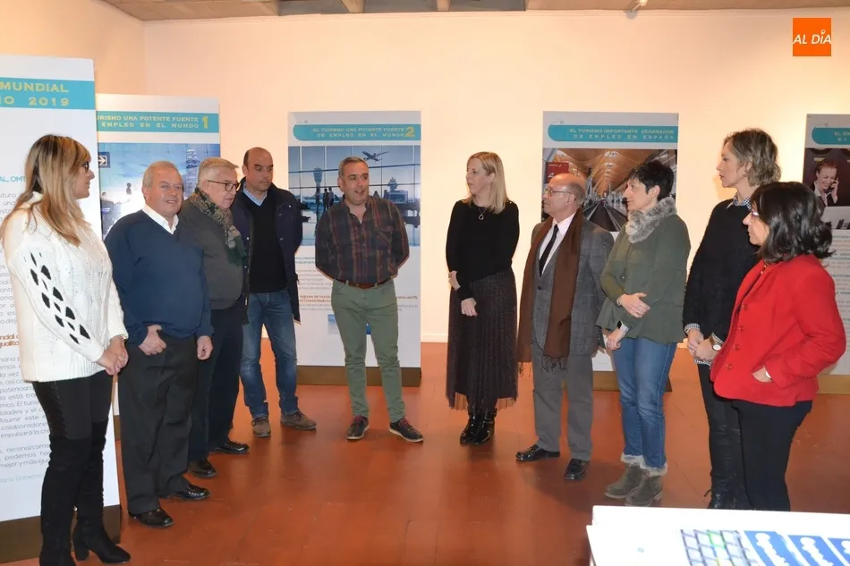 Foto 10 - Turismo y empleo se unen en una exposici&oacute;n en la Casa de la Cultura  