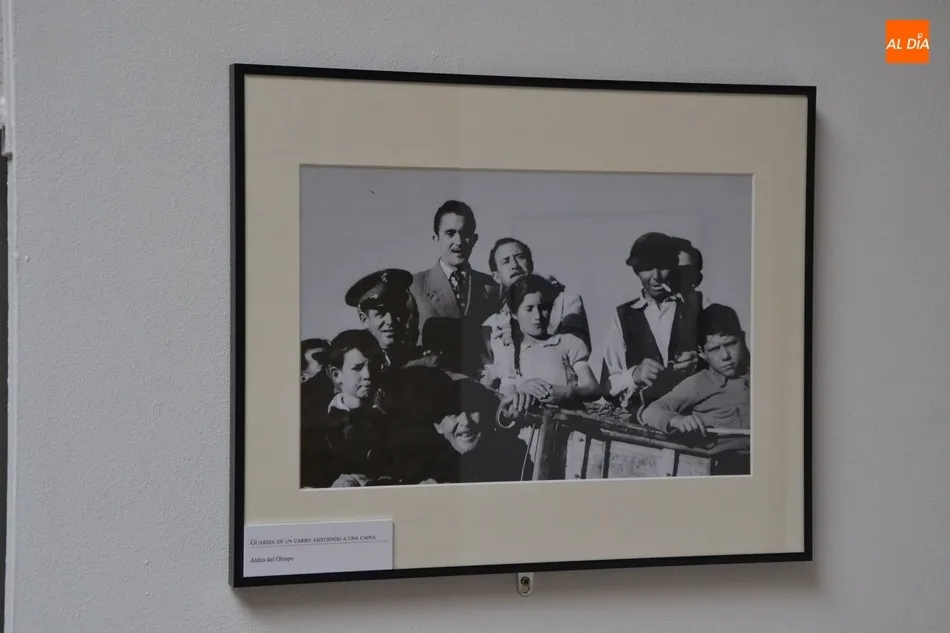 Foto 8 - Una exposici&oacute;n repasa &ldquo;el lado m&aacute;s humano&rdquo; de la Guardia Civil, cuyo Capit&aacute;n en Mir&oacute;briga...