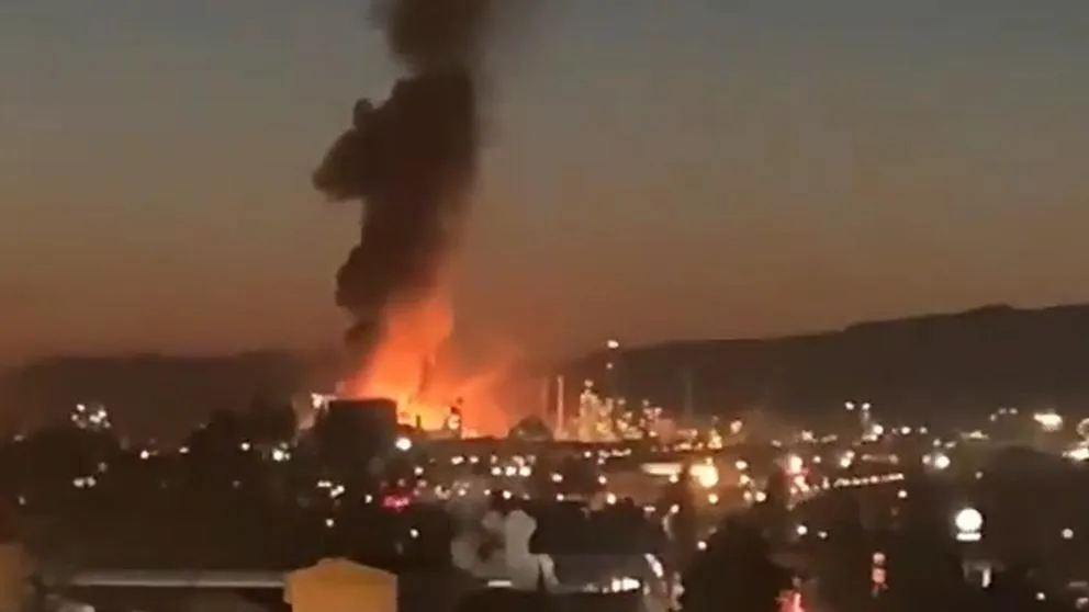 Al menos un herido en la explosión petroquímica de Tarragona