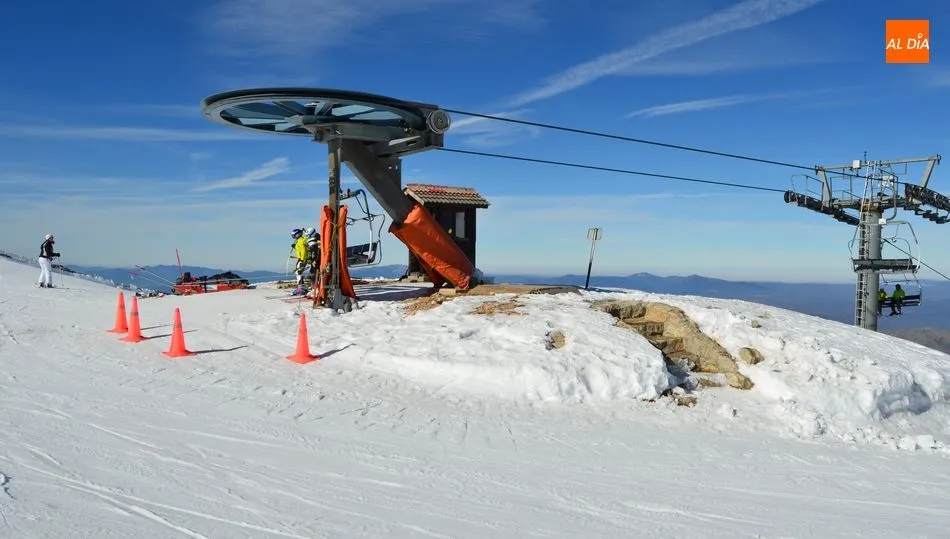Punto de descenso del telesillas de La Covatilla / FOTOS DE ARCHIVO