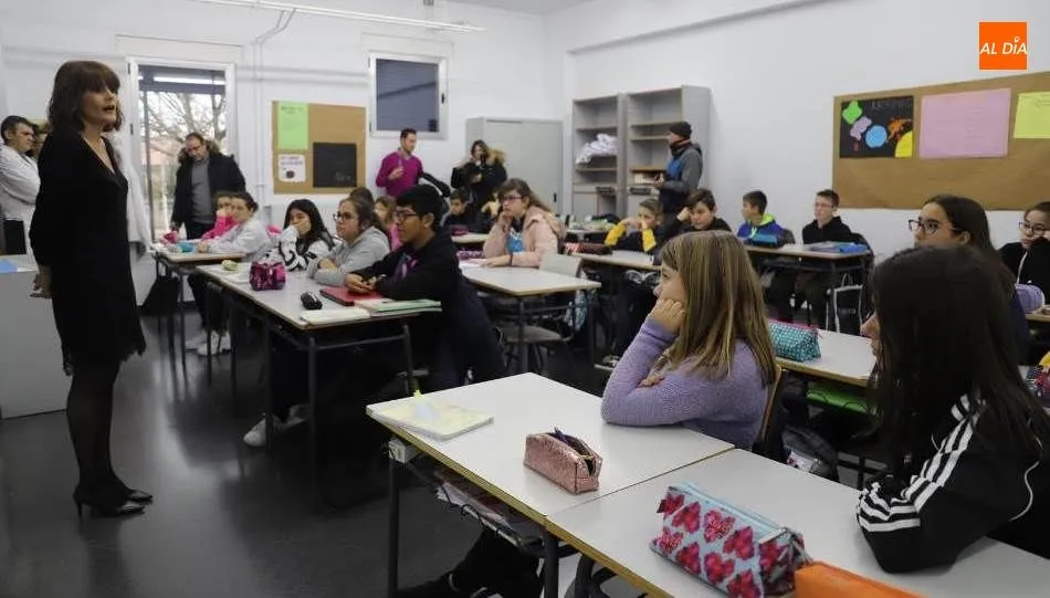 Foto 10 - El Ayuntamiento promueve el voluntariado entre 700 alumnos de Secundaria y Bachillerato