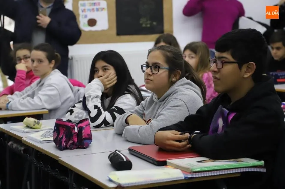 Foto 4 - El Ayuntamiento promueve el voluntariado entre 700 alumnos de Secundaria y Bachillerato