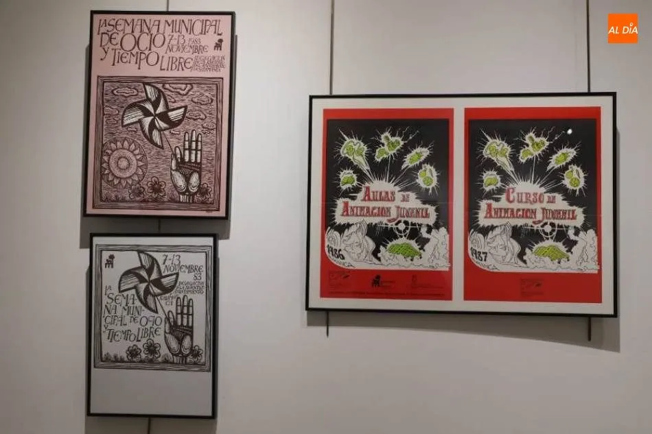 Foto 2 - Una exposici&oacute;n de carteles conmemora el 35 aniversario de las pol&iacute;ticas municipales para j&oacute;venes