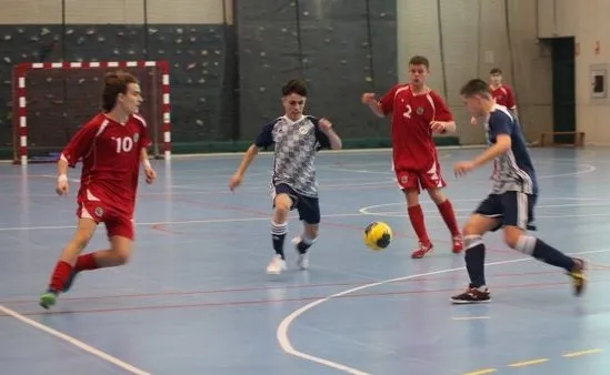 Foto 3 - La estrategia de portero-jugador de Madrid hace a&ntilde;icos a Castilla y Le&oacute;n tras su brillante 0-4 de ...