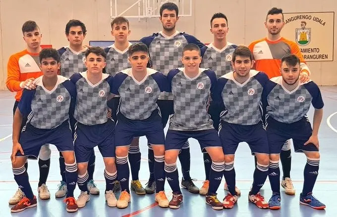 La estrategia de portero-jugador de Madrid hace añicos a Castilla y León tras su brillante 0-4 de ...