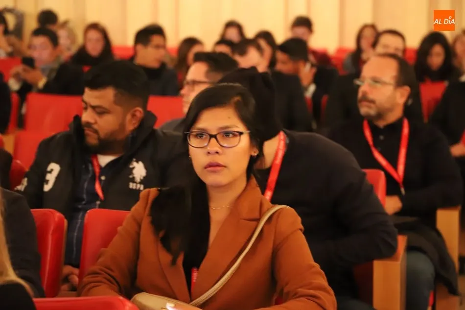 Foto 9 - Los XLVI Cursos de Especializaci&oacute;n en Derecho de la Universidad reciben a 300 alumnos...